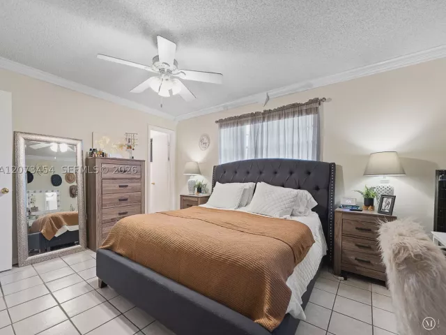 Продажа дома по адресу 5009 SW 104th Ave - фото 9341663