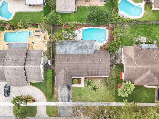 Продажа дома по адресу 5009 SW 104th Ave - фото 9341647