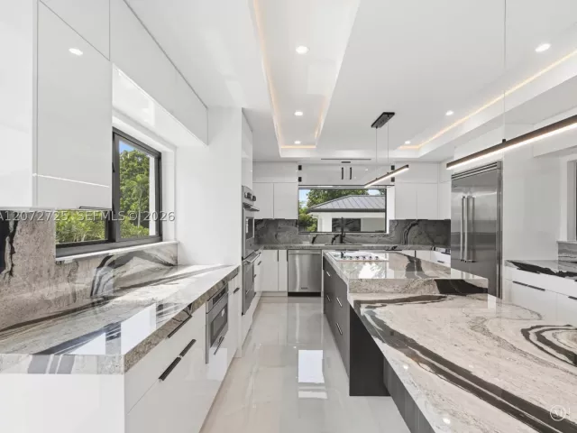 Продажа дома по адресу 10201 SW 64th St - фото 9336767