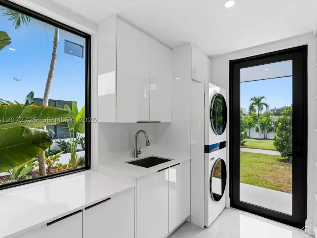 Продажа дома по адресу 10201 SW 64th St - фото 9336773