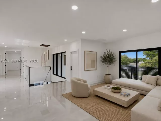 Продажа дома по адресу 10201 SW 64th St - фото 9336778
