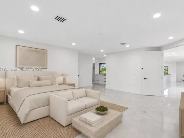 Продажа дома по адресу 10201 SW 64th St - фото 9336779