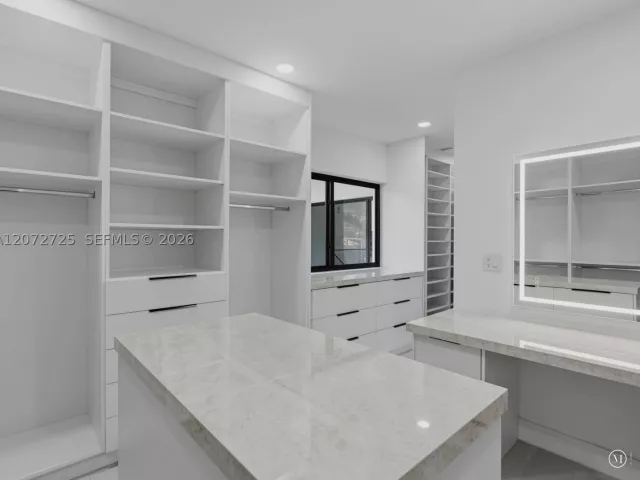 Продажа дома по адресу 10201 SW 64th St - фото 9336782