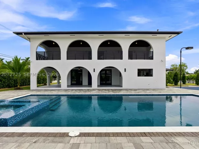 Продажа дома по адресу 10201 SW 64th St - фото 9336792