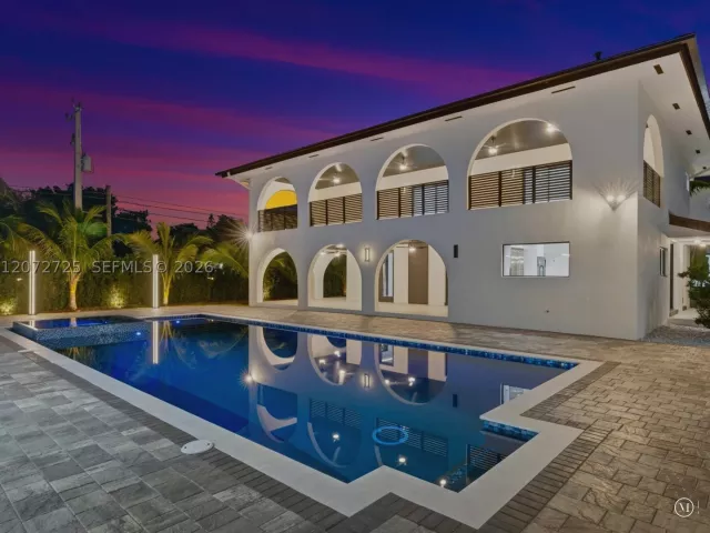 Продажа дома по адресу 10201 SW 64th St - фото 9336821