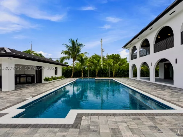 Продажа дома по адресу 10201 SW 64th St - фото 9336760