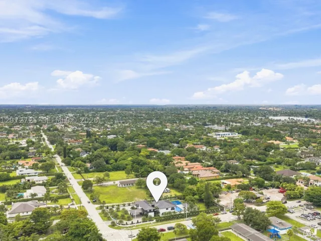 Продажа дома по адресу 10201 SW 64th St - фото 9336842