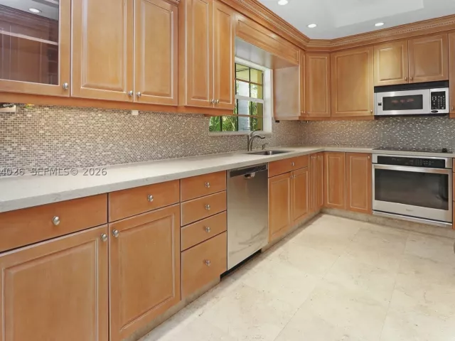 Продажа дома по адресу 1030 Polk St - фото 9333182