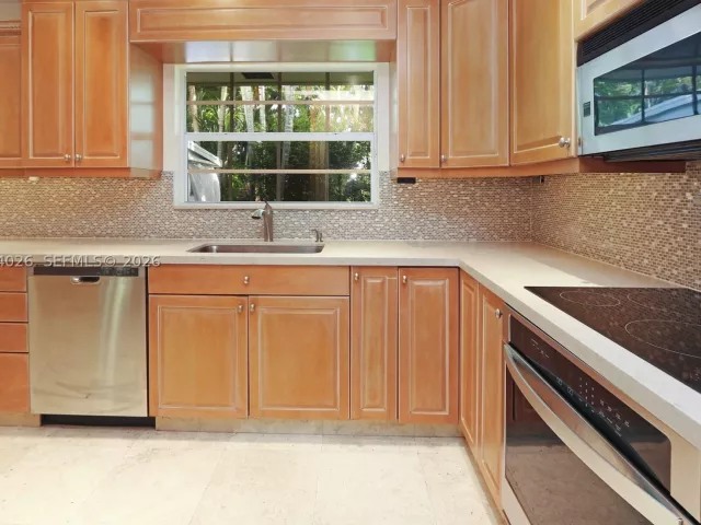 Продажа дома по адресу 1030 Polk St - фото 9333183