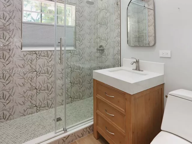 Продажа дома по адресу 1030 Polk St - фото 9333184