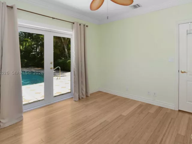 Продажа дома по адресу 1030 Polk St - фото 9333190