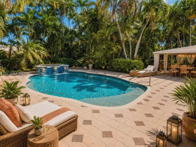 Продажа дома по адресу 1030 Polk St - фото 9333170