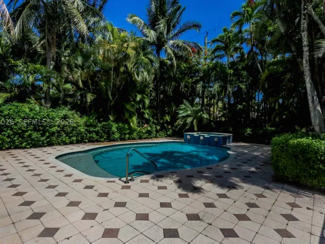Продажа дома по адресу 1030 Polk St - фото 9333200
