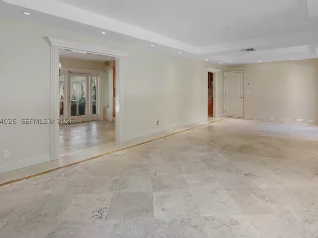 Продажа дома по адресу 1030 Polk St - фото 9333175