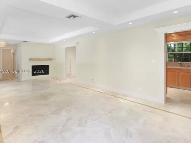 Продажа дома по адресу 1030 Polk St - фото 9333176