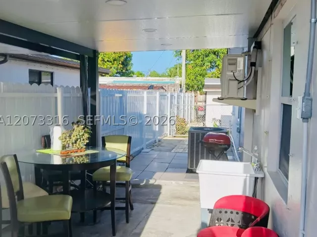 Продажа дома по адресу 4400 SW 112th Pl - фото 9335784