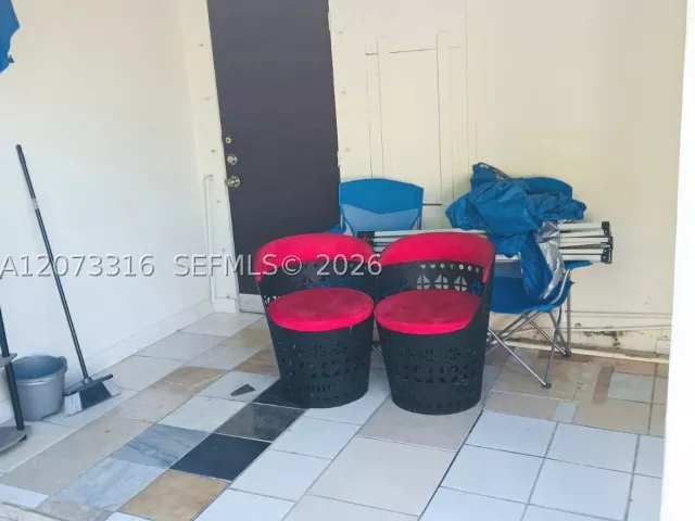 Продажа дома по адресу 4400 SW 112th Pl - фото 9335778