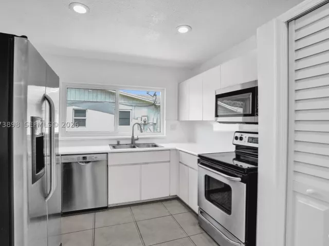 Продажа дома по адресу 12701 SW 80th St - фото 9335799