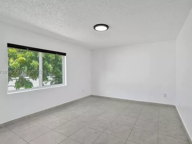 Продажа дома по адресу 12701 SW 80th St - фото 9335803