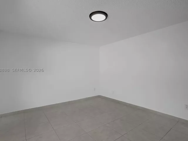 Продажа дома по адресу 12701 SW 80th St - фото 9335804