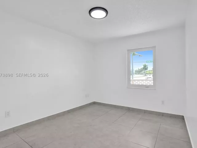Продажа дома по адресу 12701 SW 80th St - фото 9335808