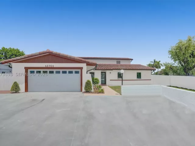 Продажа дома по адресу 12701 SW 80th St - фото 9335789