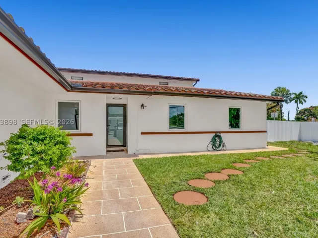 Продажа дома по адресу 12701 SW 80th St - фото 9335791
