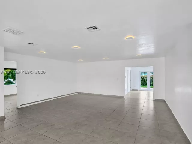 Продажа дома по адресу 12701 SW 80th St - фото 9335794