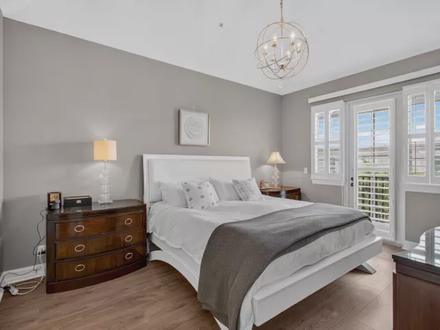 Продажа дома по адресу 365 W Mallory Circle - фото 9360212