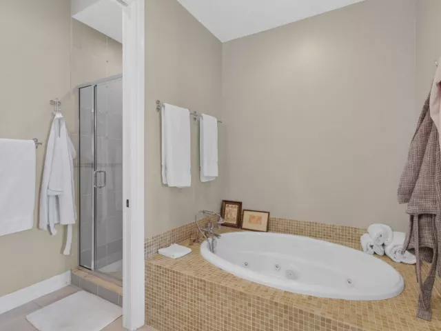 Продажа дома по адресу 365 W Mallory Circle - фото 9360217