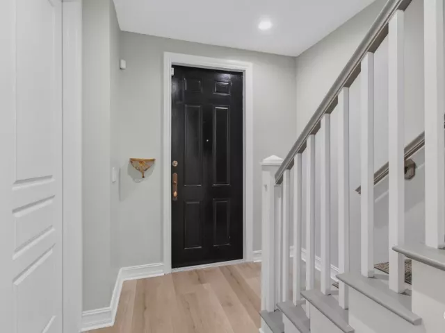 Продажа дома по адресу 365 W Mallory Circle - фото 9360192