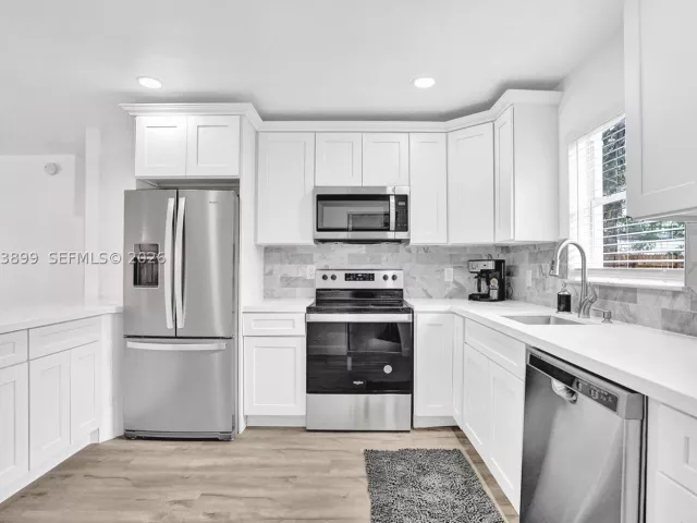Продажа дома по адресу 510 N 24th Ave - фото 9378118