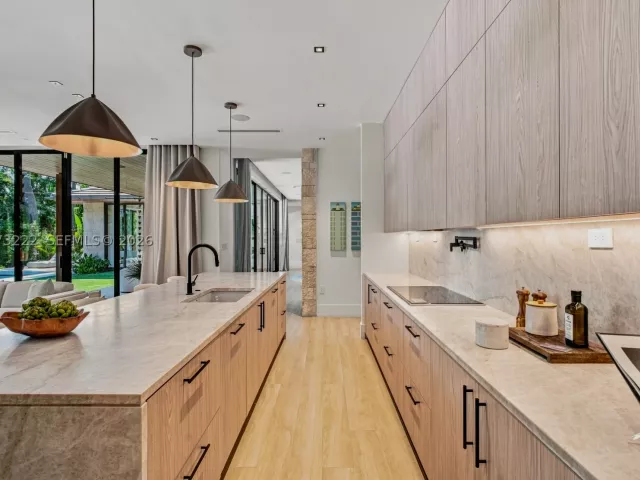 Продажа дома по адресу 7840 SW 98th St - фото 9370030