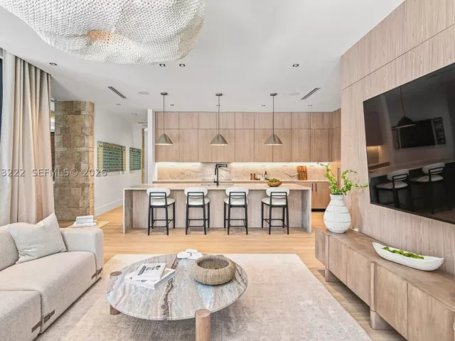 Продажа дома по адресу 7840 SW 98th St - фото 9370032
