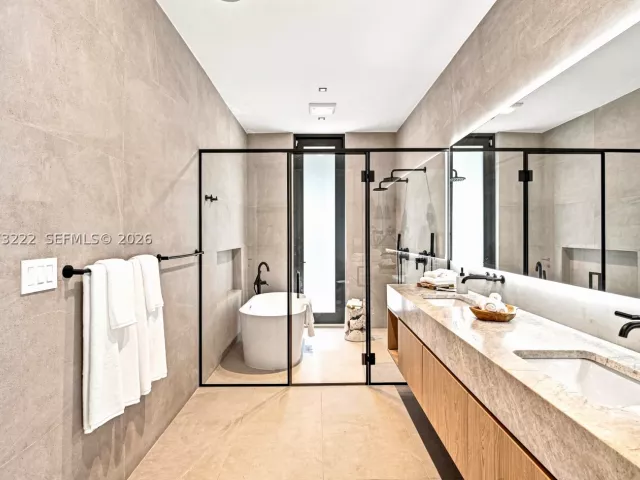 Продажа дома по адресу 7840 SW 98th St - фото 9370039