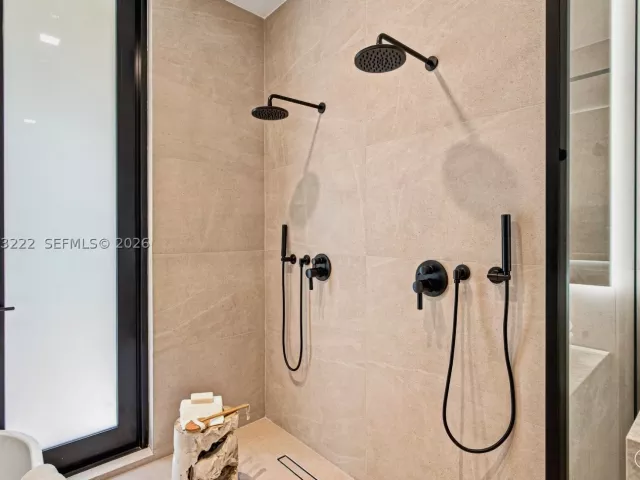 Продажа дома по адресу 7840 SW 98th St - фото 9370040
