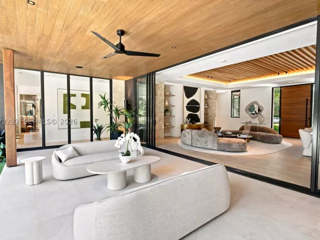 Продажа дома по адресу 7840 SW 98th St - фото 9370045