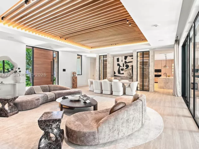 Продажа дома по адресу 7840 SW 98th St - фото 9370013