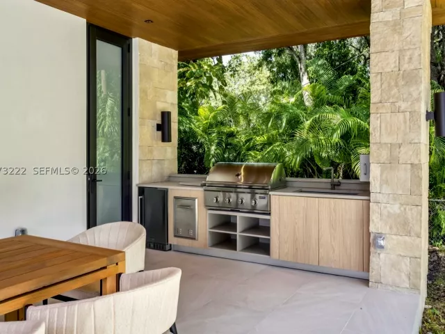 Продажа дома по адресу 7840 SW 98th St - фото 9370014