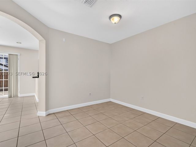 Продажа дома по адресу 14946 SW 9th Way - фото 9336329
