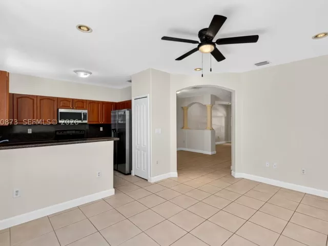 Продажа дома по адресу 14946 SW 9th Way - фото 9336292