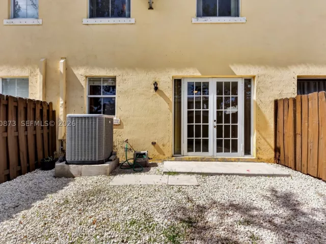 Продажа дома по адресу 14946 SW 9th Way - фото 9336299
