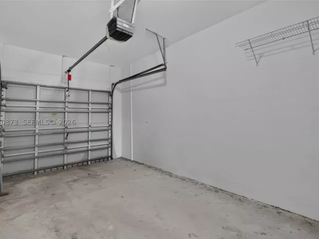 Продажа дома по адресу 14946 SW 9th Way - фото 9336312
