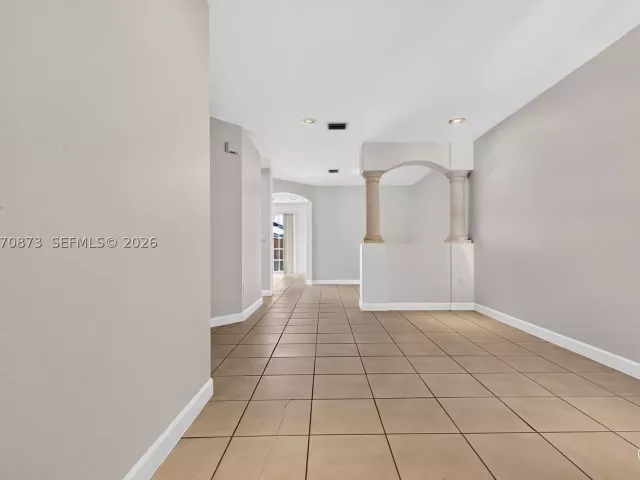 Продажа дома по адресу 14946 SW 9th Way - фото 9336283