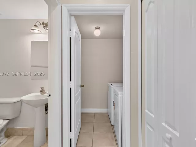 Продажа дома по адресу 14946 SW 9th Way - фото 9336287