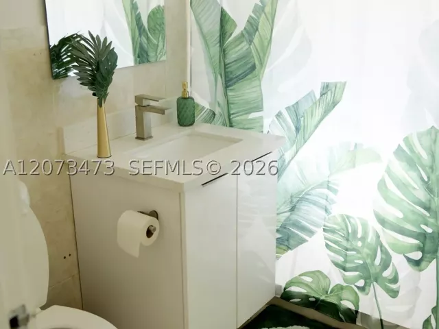 Продажа дома по адресу 1274 SW 5th St - фото 9336659