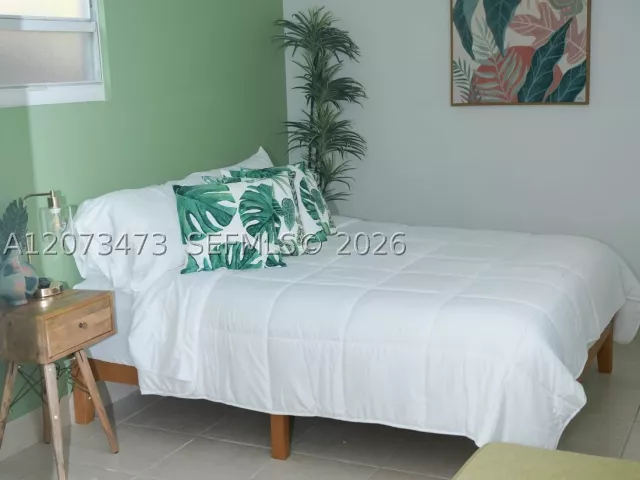 Продажа дома по адресу 1274 SW 5th St - фото 9336661
