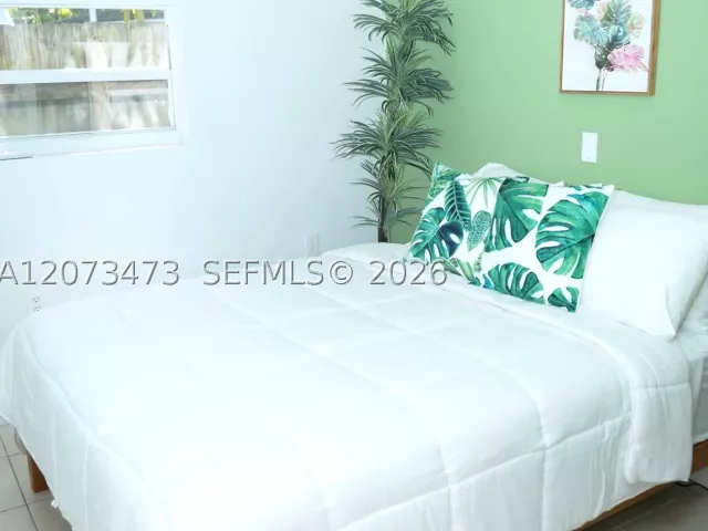 Продажа дома по адресу 1274 SW 5th St - фото 9336664