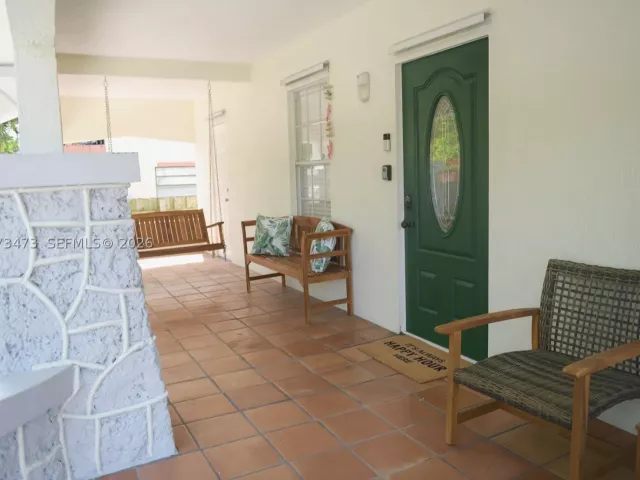 Продажа дома по адресу 1274 SW 5th St - фото 9336642