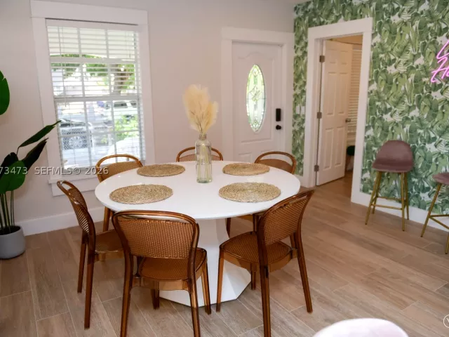 Продажа дома по адресу 1274 SW 5th St - фото 9336644